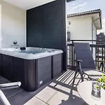 Egge 7d Mit Whirpool U Sauna *